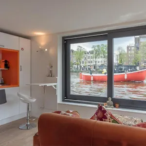Guest house Houseboat Ark Amstel
